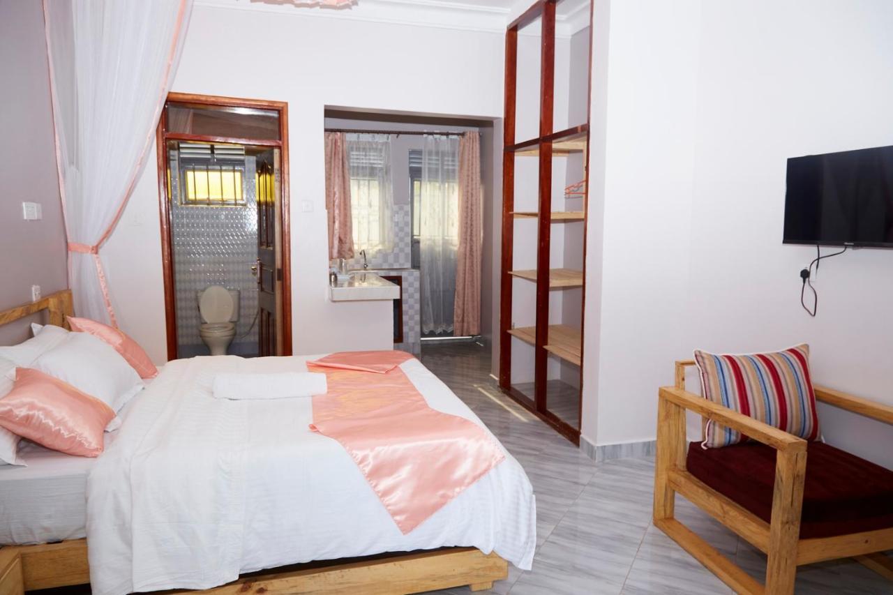 Westway Luxury Suites Mbarara المظهر الخارجي الصورة