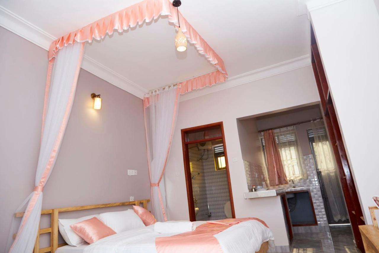 Westway Luxury Suites Mbarara المظهر الخارجي الصورة