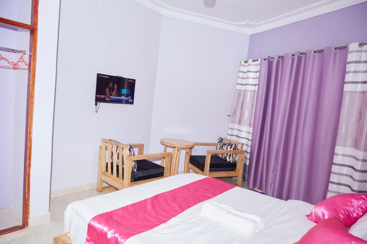 Westway Luxury Suites Mbarara المظهر الخارجي الصورة