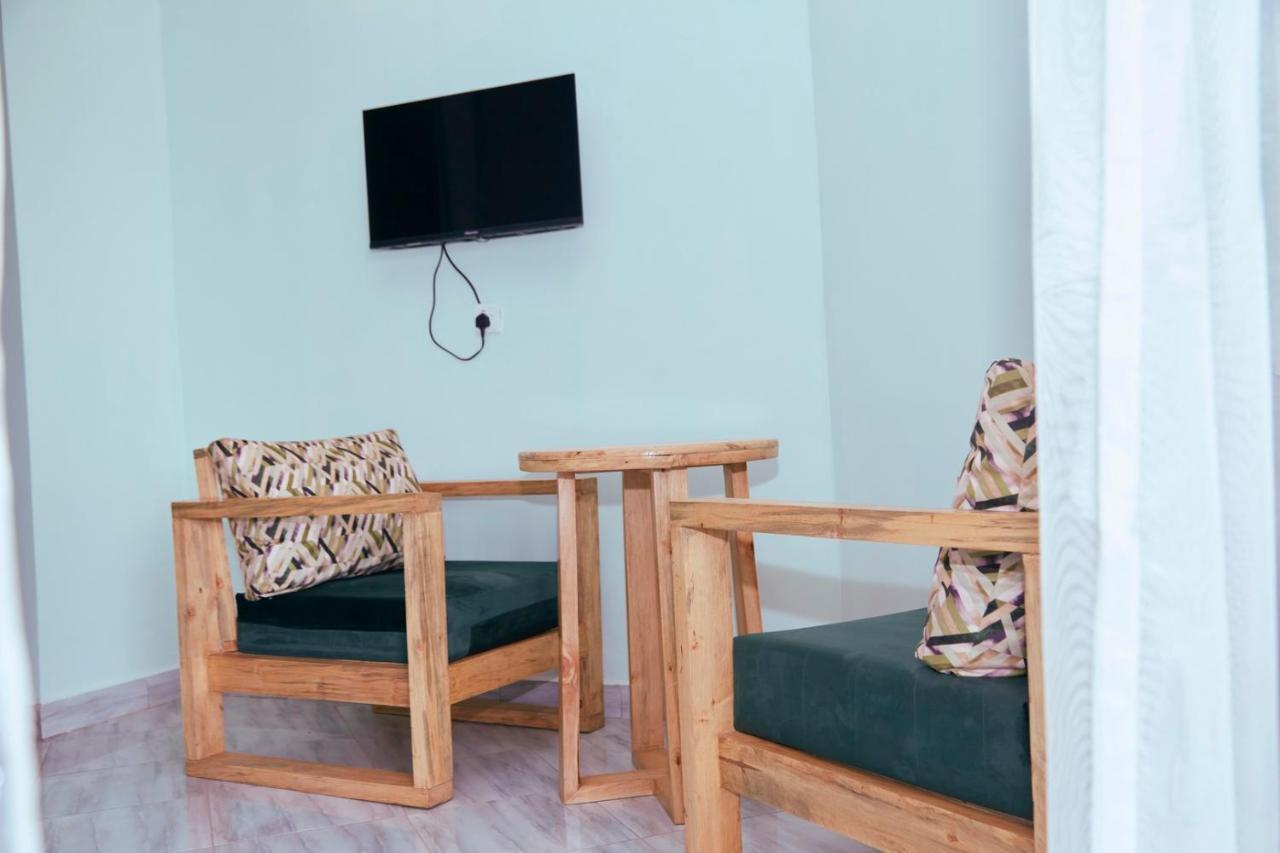 Westway Luxury Suites Mbarara المظهر الخارجي الصورة