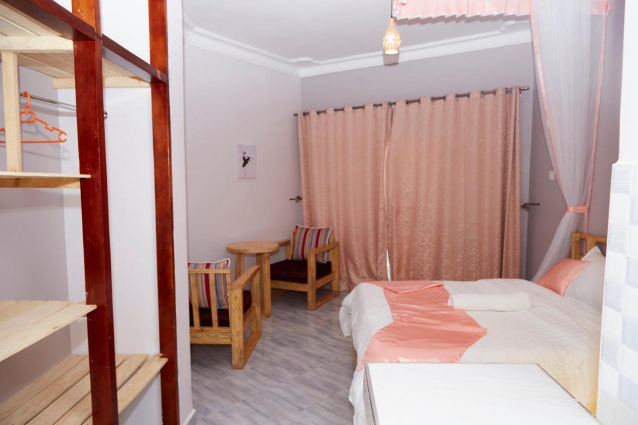 Westway Luxury Suites Mbarara المظهر الخارجي الصورة