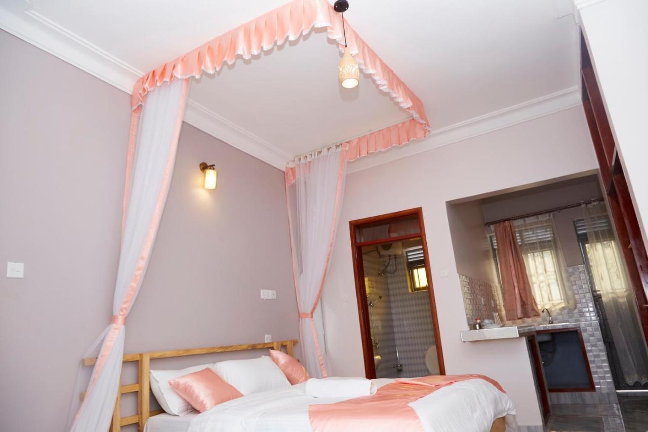 Westway Luxury Suites Mbarara المظهر الخارجي الصورة